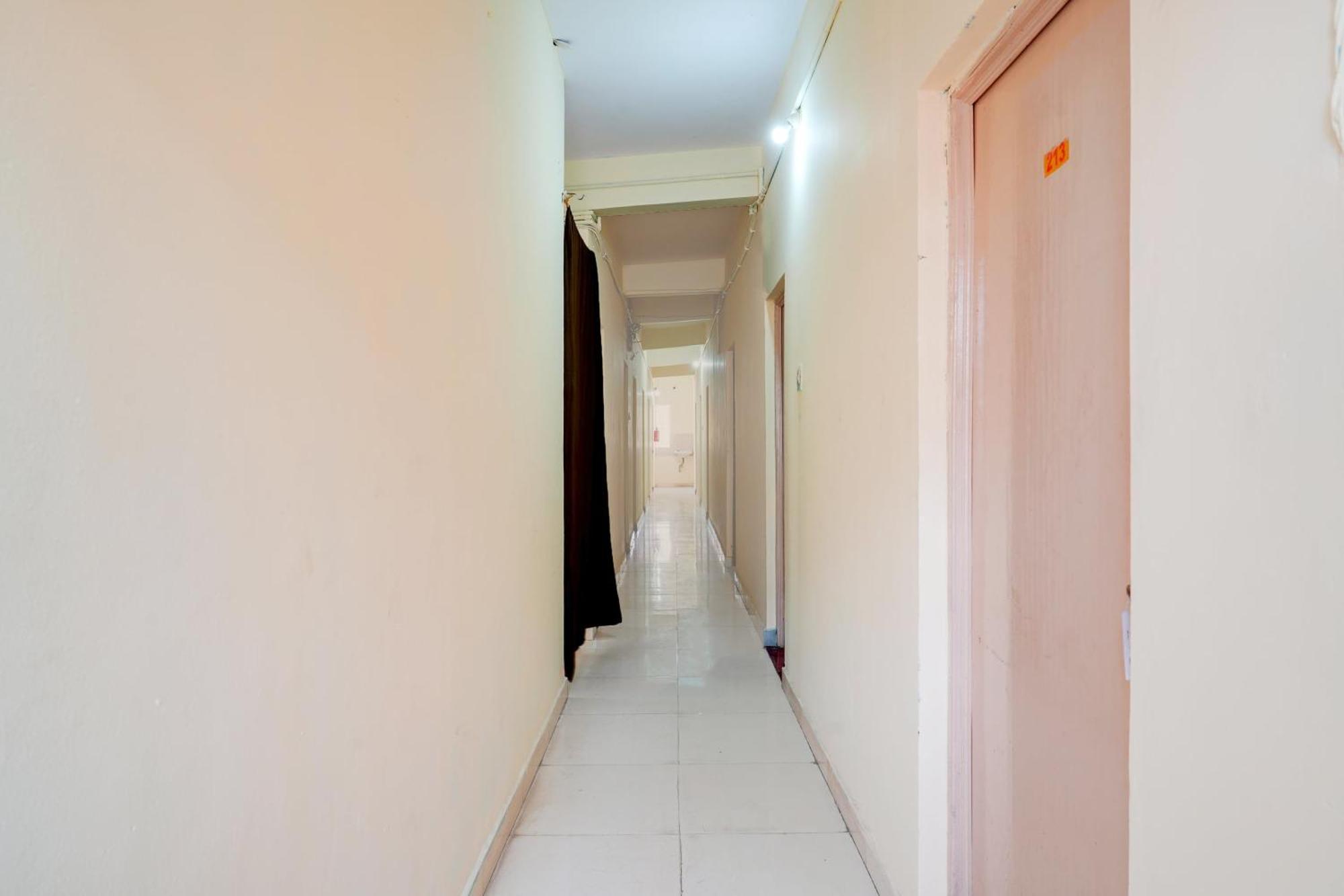 Super Townhouse Marathahalli Near Klm Fashion Mall Бенґалуру Екстер'єр фото